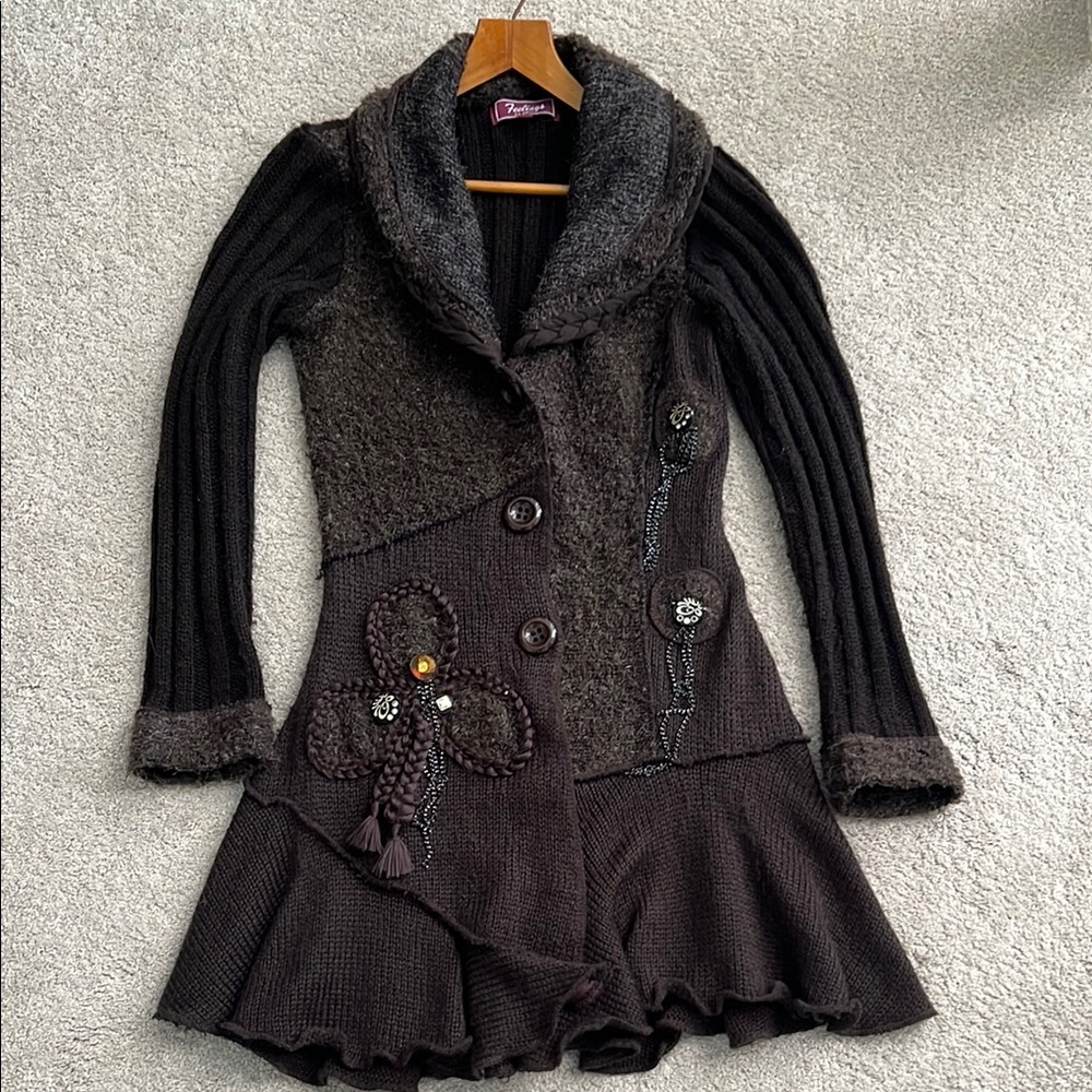 Women'’s Embellished Brown Knit Jacket